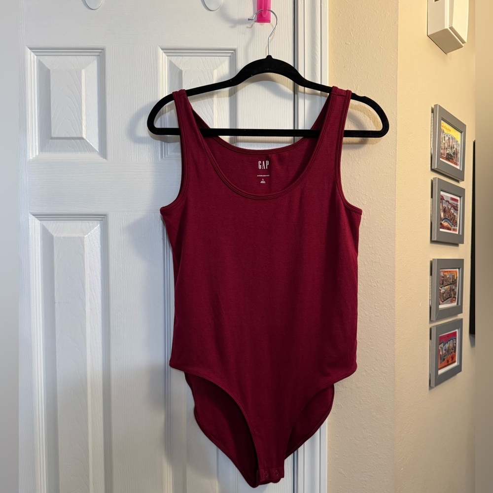 NWOT GAP Dark Red Sleeveless Bodysuit - Size Large